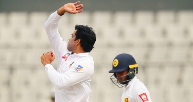 razzak+left+h+cricketer+mbd-5