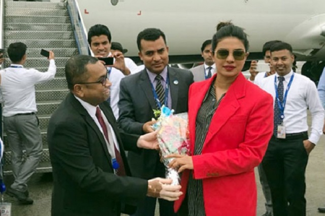 priyanka+chopra+actress+mbd-ok-3