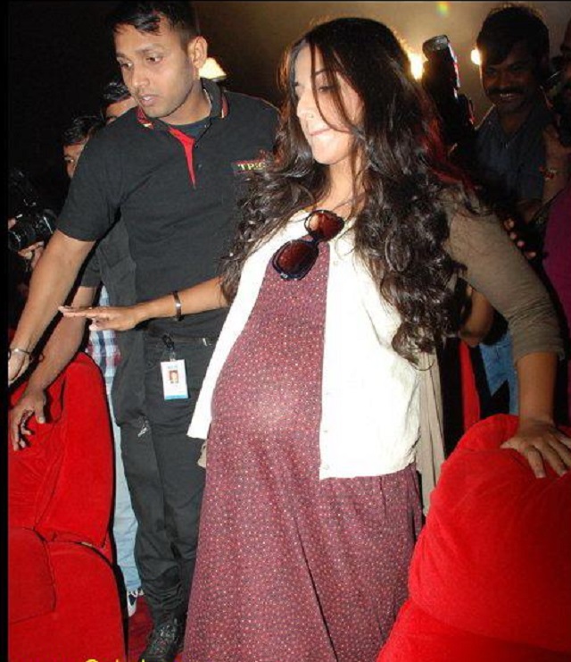 vidya+balan+pragnent+mbd-8