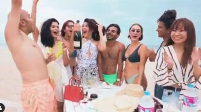 Jacqueline+Fernandez+mbd-2