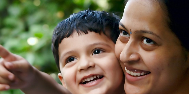 Bonding between mother and child