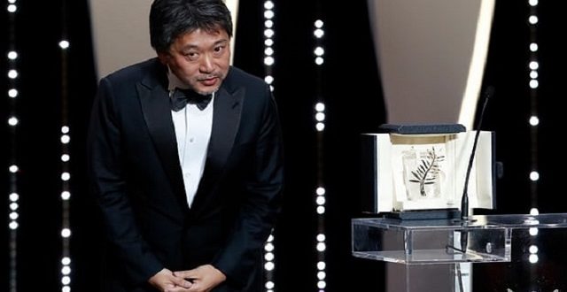 shoplifters+hirokazu+win+cannes+mbd-5