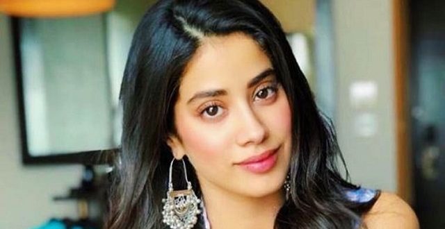 Jhanvi+Kapoor+bikini+mbd-9