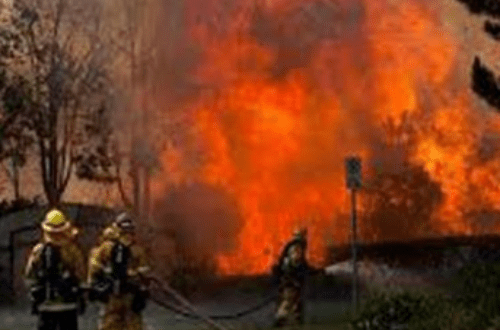 California+wildfire+dies+mbd-4